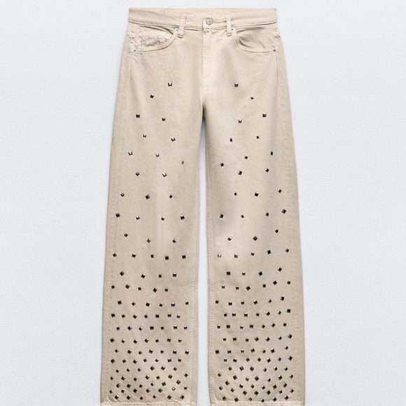 ZARA BEIGE STUDDED MID-RISE FULL LENGTH JEANS.              ✨️SIZE 4(36) & 8(40) - Picture 2 of 6
